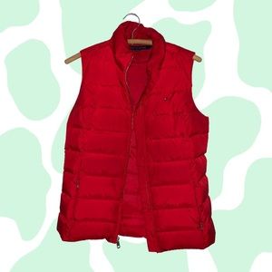 Red Tommy Hilfiger Puffer Vest ✨🤎